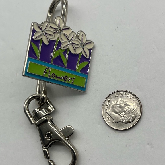Alexx key purse finders daisy enamel hook - Picture 2 of 3